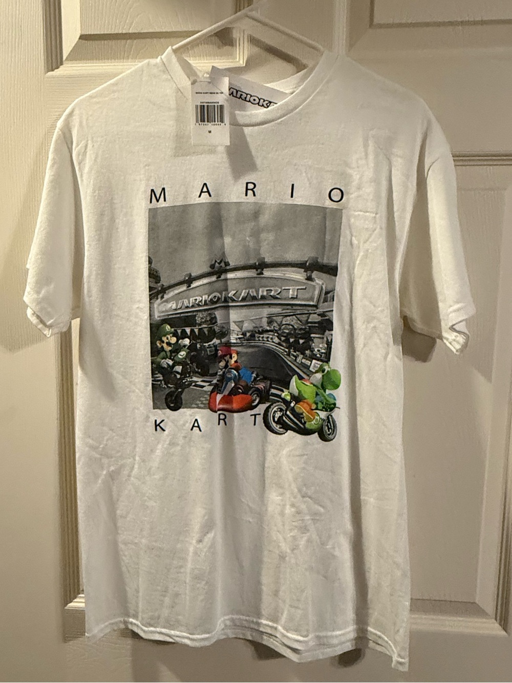 NWT-Nintendo White Mario Kart Race Graphic Tee